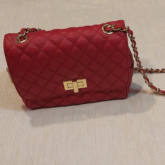 Small Red Bag - Picture 2 of 5